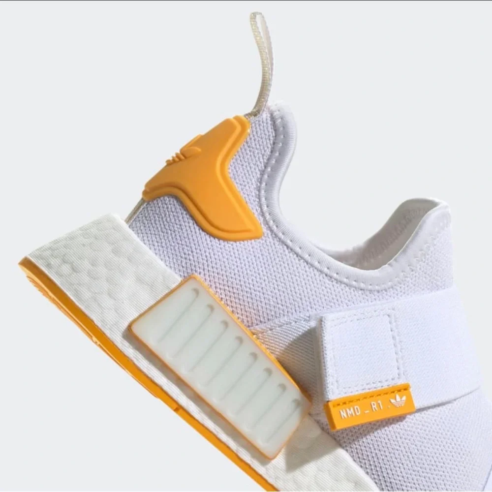 NIB Adidas NMD_R1